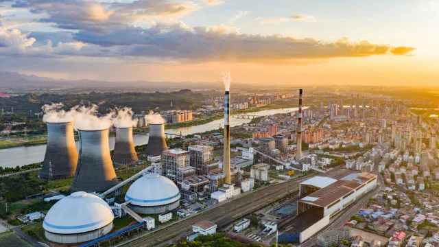 Google, Tesla a další rozjíždějí nový tlak na energetiku. Tvrdí, že síť nevyužíváme ani zdaleka naplno