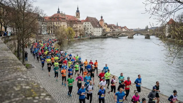 Půlmaraton omezí na konci března dopravu v centru Prahy. Poběží ho téměř 16 tisíc běžců