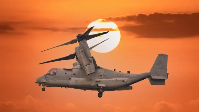 Tankovací letoun se zřítil na západě Iráku. Čtyři členové posádky nepřežili