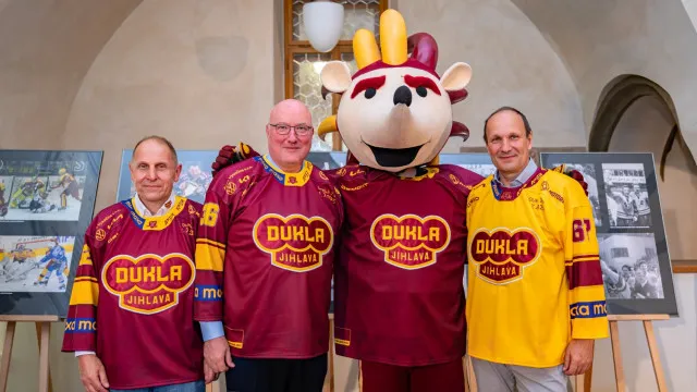 Dukla Jihlava má novou halu i ambice. Extraliga je blíž, ale českému hokeji ubývají špičkoví hráči, říká Slavomír Pavlíček
