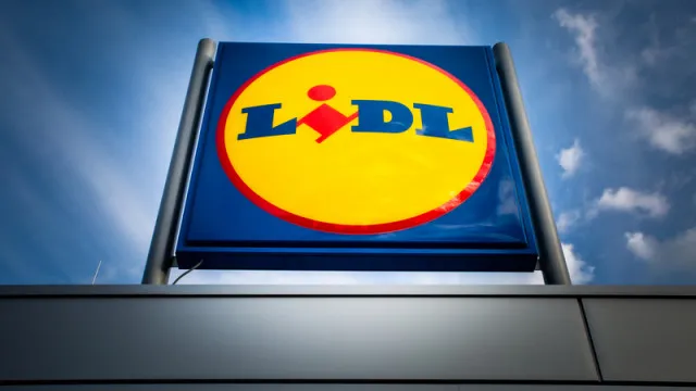 Lidl trvale zlevňuje máslo, vejce a řadu dalších produktů