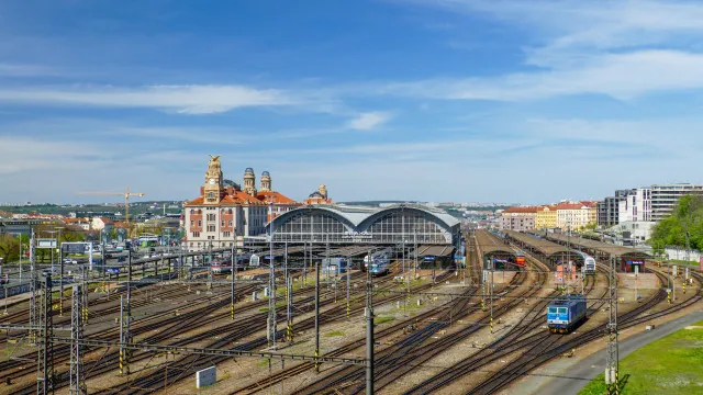 Pražský hlavák čeká další rekonstrukce. Oprava střechy haly omezí magistrálu i parkování