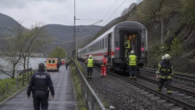 Nehoda v Sasku na několik hodin zastavila provoz mezi Prahou a Drážďany